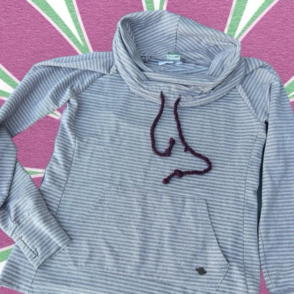 BKE Fade, sweatshirt style, front pocket top, mauve & white stripe, women's S